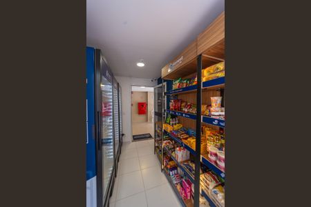 Apartamento para alugar com 37m², 2 quartos e sem vagaMini Mercado