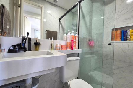 Banheiro de apartamento à venda com 2 quartos, 100m² em Jardim Nova Europa, Campinas