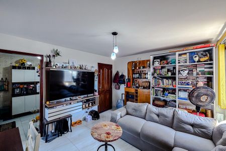 Apartamento à venda com 49m², 2 quartos e 1 vaga Apartamento à venda com 49m², 2 quartos e 1 vagaSala