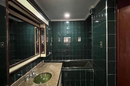 Apartamento para alugar com 186m², 3 quartos e 1 vagaBanheiro da Suíte