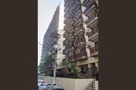 Apartamento para alugar com 186m², 3 quartos e 1 vagaFachada