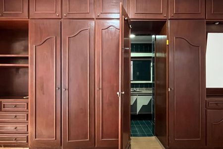 Apartamento para alugar com 186m², 3 quartos e 1 vagaSuite 