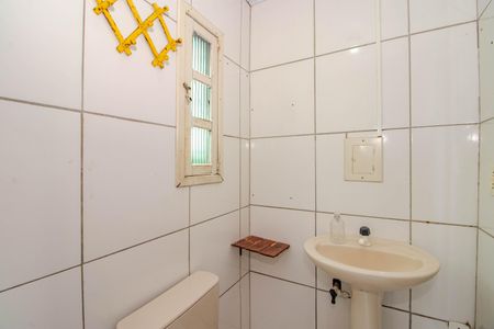 Casa à venda com 192m², 3 quartos e 2 vagasBanheiro Auxiliar - Espaço Gourmet