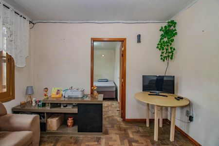 Sala de casa à venda com 3 quartos, 192m² em Sarandi, Porto Alegre