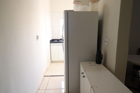 Cozinha de apartamento para alugar com 1 quarto, 40m² em Jardim Irajá, Ribeirão Preto