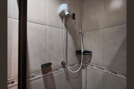 Apartamento à venda com 90m², 2 quartos e sem vaga Apartamento à venda com 90m², 2 quartos e sem vagaBanheiro Corredor