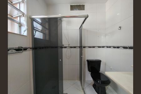 Apartamento à venda com 90m², 2 quartos e sem vaga Apartamento à venda com 90m², 2 quartos e sem vagaBanheiro da Suíte