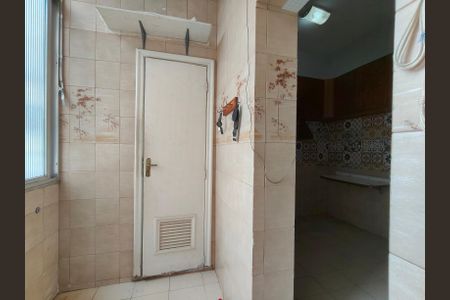 Apartamento à venda com 90m², 2 quartos e sem vaga Apartamento à venda com 90m², 2 quartos e sem vagaÁrea de Serviço