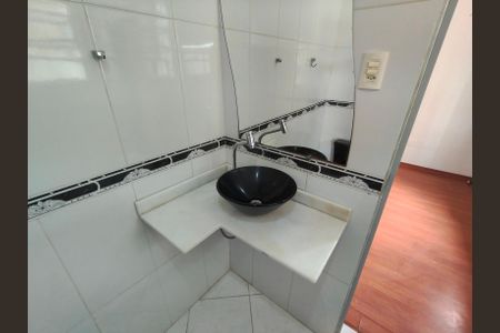 Apartamento à venda com 90m², 2 quartos e sem vaga Apartamento à venda com 90m², 2 quartos e sem vagaBanheiro da Suíte