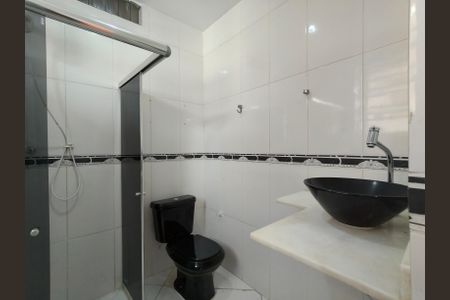 Apartamento à venda com 90m², 2 quartos e sem vaga Apartamento à venda com 90m², 2 quartos e sem vagaBanheiro da Suíte