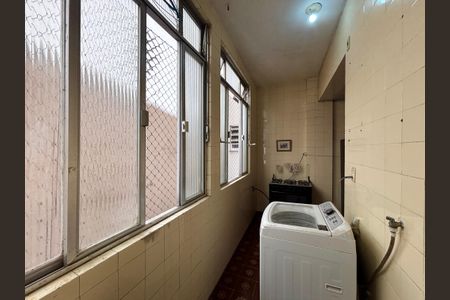 Apartamento para alugar com 130m², 3 quartos e sem vagaÁrea de serviço