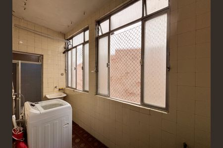 Apartamento para alugar com 130m², 3 quartos e sem vagaÁrea de serviço