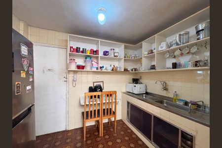 Apartamento para alugar com 130m², 3 quartos e sem vagaCozinha