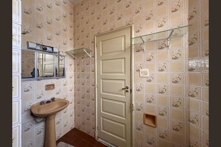 Apartamento para alugar com 130m², 3 quartos e sem vagaBanheiro social