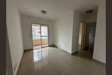 Apartamento à venda com 70m², 2 quartos e 1 vagaSala