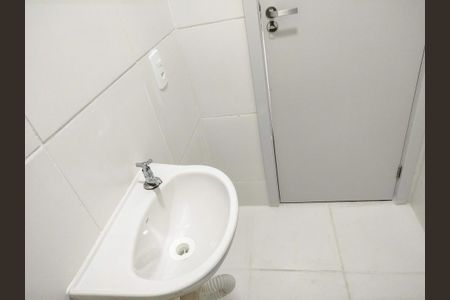 Apartamento para alugar com 33m², 2 quartos e sem vagaBanheiro