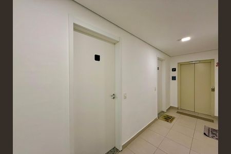 Apartamento para alugar com 26m², 1 quarto e sem vaga Apartamento para alugar com 26m², 1 quarto e sem vagaHall Apartamento