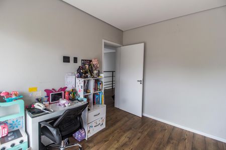 Casa de condomínio à venda com 456m², 4 quartos e 6 vagasSuíte 3