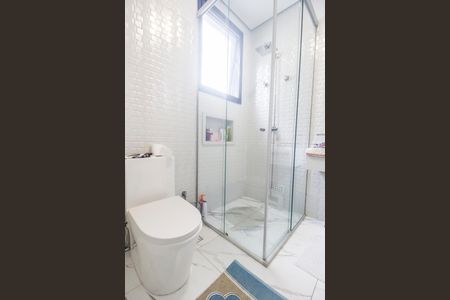 Casa de condomínio à venda com 456m², 4 quartos e 6 vagasBanheiro da Suíte