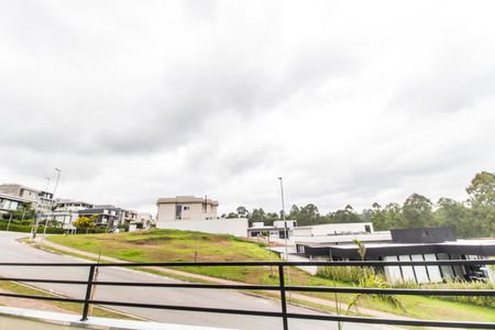 Casa de condomínio à venda com 456m², 4 quartos e 6 vagasVista