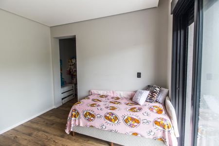 Casa de condomínio à venda com 456m², 4 quartos e 6 vagasSuíte 3