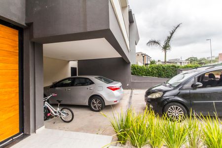 Casa de condomínio à venda com 456m², 4 quartos e 6 vagasGaragem