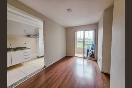 Sala de apartamento para alugar com 2 quartos, 50m² em Utinga, Santo André