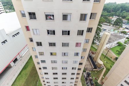 Vista Sala - Cozinha de apartamento para alugar com 2 quartos, 32m² em Colônia (zona Leste), São Paulo