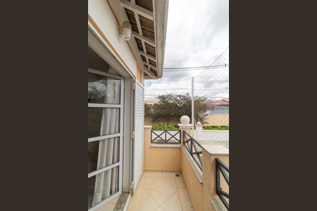 Casa de condomínio à venda com 140m², 3 quartos e 4 vagas Casa de condomínio à venda com 140m², 3 quartos e 4 vagasSacada da Suíte