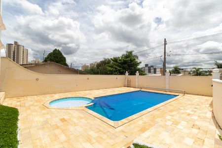 Casa de condomínio à venda com 140m², 3 quartos e 4 vagas Casa de condomínio à venda com 140m², 3 quartos e 4 vagasÁrea comum - Piscina