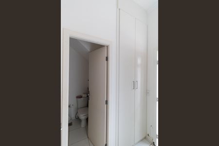 Casa de condomínio à venda com 140m², 3 quartos e 4 vagas Casa de condomínio à venda com 140m², 3 quartos e 4 vagasÁrea de Serviço