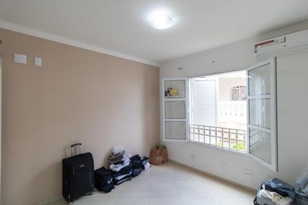 Casa de condomínio à venda com 140m², 3 quartos e 4 vagas Casa de condomínio à venda com 140m², 3 quartos e 4 vagasQuarto 02