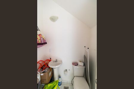 Casa de condomínio à venda com 140m², 3 quartos e 4 vagas Casa de condomínio à venda com 140m², 3 quartos e 4 vagasBanheiro de serviço