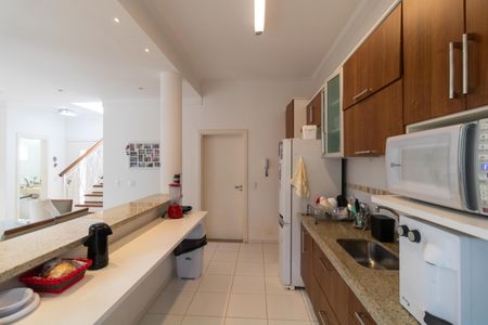 Casa de condomínio à venda com 140m², 3 quartos e 4 vagas Casa de condomínio à venda com 140m², 3 quartos e 4 vagasCozinha