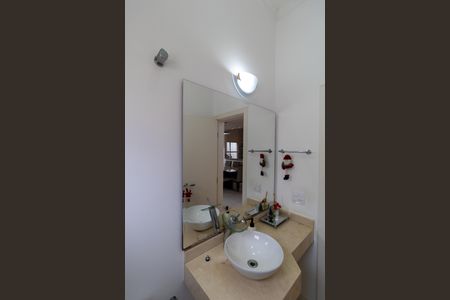 Casa de condomínio à venda com 140m², 3 quartos e 4 vagas Casa de condomínio à venda com 140m², 3 quartos e 4 vagasLavabo