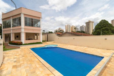 Casa de condomínio à venda com 140m², 3 quartos e 4 vagas Casa de condomínio à venda com 140m², 3 quartos e 4 vagasÁrea comum - Piscina