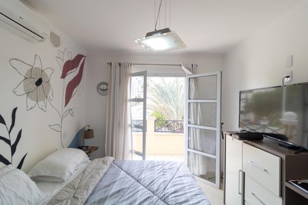 Casa de condomínio à venda com 140m², 3 quartos e 4 vagas Casa de condomínio à venda com 140m², 3 quartos e 4 vagasSuíte