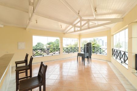 Casa de condomínio à venda com 140m², 3 quartos e 4 vagas Casa de condomínio à venda com 140m², 3 quartos e 4 vagasÁrea comum - Salão de festas