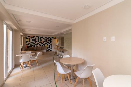 Apartamento para alugar com 28m², 1 quarto e sem vagaÁrea comum - Salão de festas