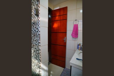 Casa de condomínio à venda com 80m², 3 quartos e 1 vagaBanheiro