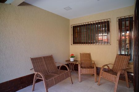 Casa de condomínio à venda com 80m², 3 quartos e 1 vagaVaranda