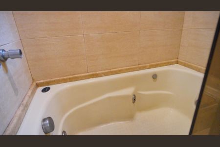 Apartamento à venda com 60m², 2 quartos e 1 vagaBanheira 