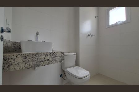 Apartamento para alugar com 69m², 2 quartos e 2 vagasBanheiro da suíte
