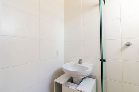 Banheiro de apartamento para alugar com 2 quartos, 55m² em Olaria, Canoas