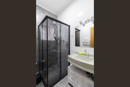 Casa à venda com 102m², 2 quartos e 1 vagaBanheiro