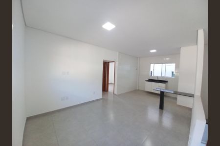 Sala e Cozinha de casa de condomínio para alugar com 2 quartos, 60m² em Vila Valenca, São Vicente