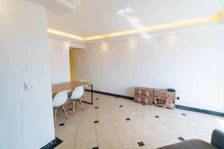 Sala de apartamento para alugar com 2 quartos, 70m² em Vila Alexandria, São Paulo