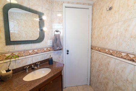 Apartamento para alugar com 70m², 2 quartos e 1 vaga Apartamento para alugar com 70m², 2 quartos e 1 vagaBanheiro
