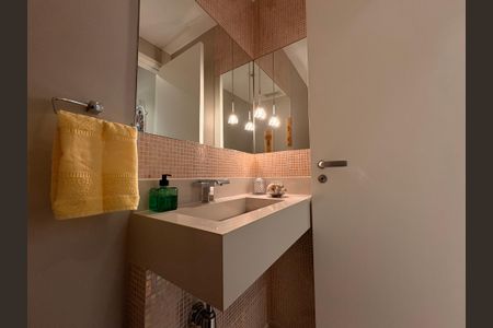 Apartamento à venda com 135m², 3 quartos e 3 vagasLavabo