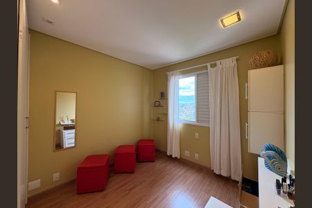 Apartamento à venda com 135m², 3 quartos e 3 vagasSuite 2